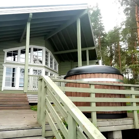 Sresort Saunas - Hot Tub, Palju Casa de Férias