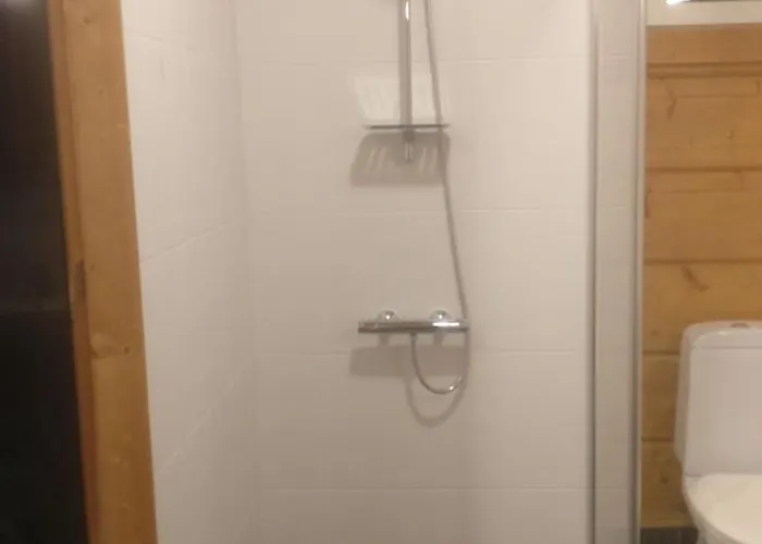 Sresort Saunas - Hot Tub, Palju * إيماترا