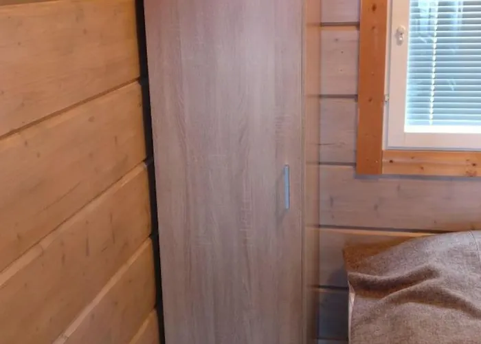 بيت للعطل Sresort Saunas - Hot Tub, Palju إيماترا